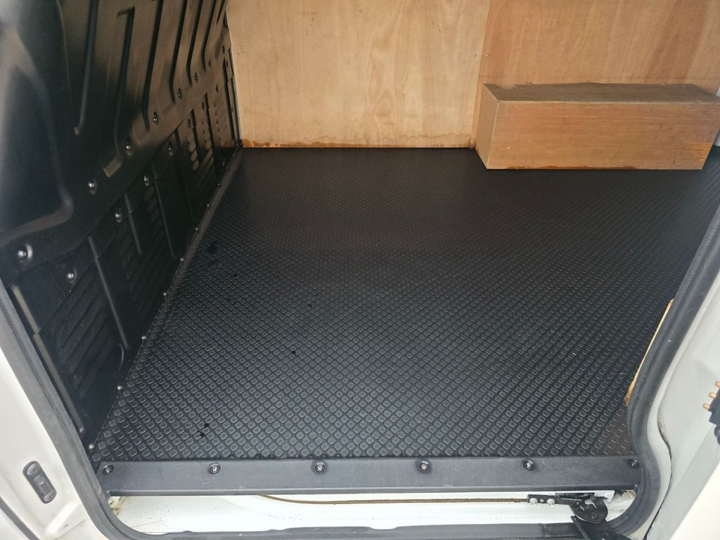 Used Maxus eDeliver 3 2022 for sale - 76634919: Photo 39