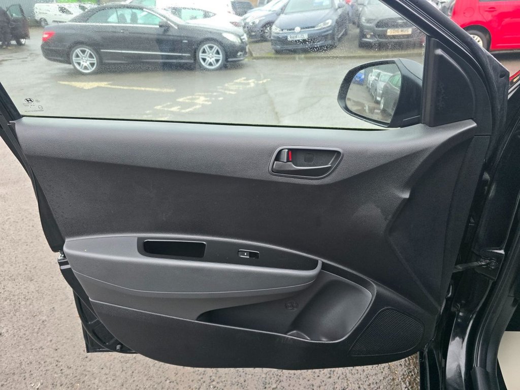 Used Hyundai i10 2018 for sale - 77153160: Photo 32