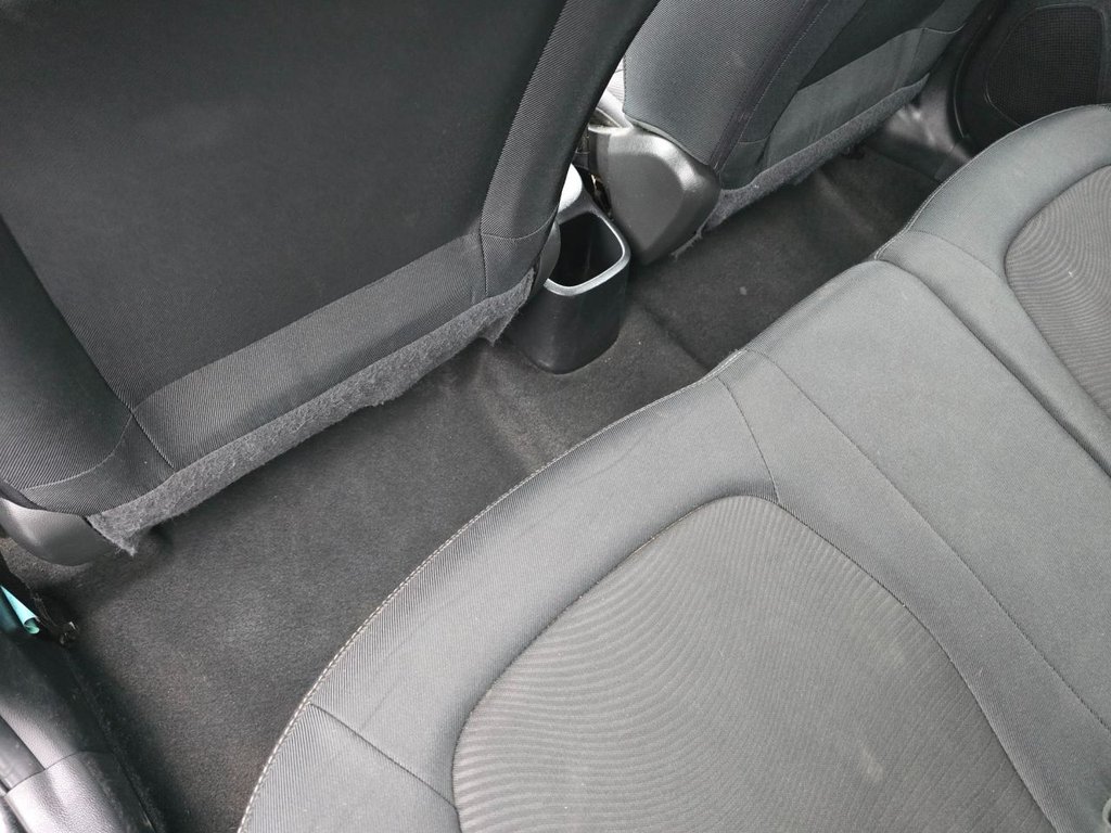 Used Hyundai i10 2018 for sale - 77153160: Photo 34