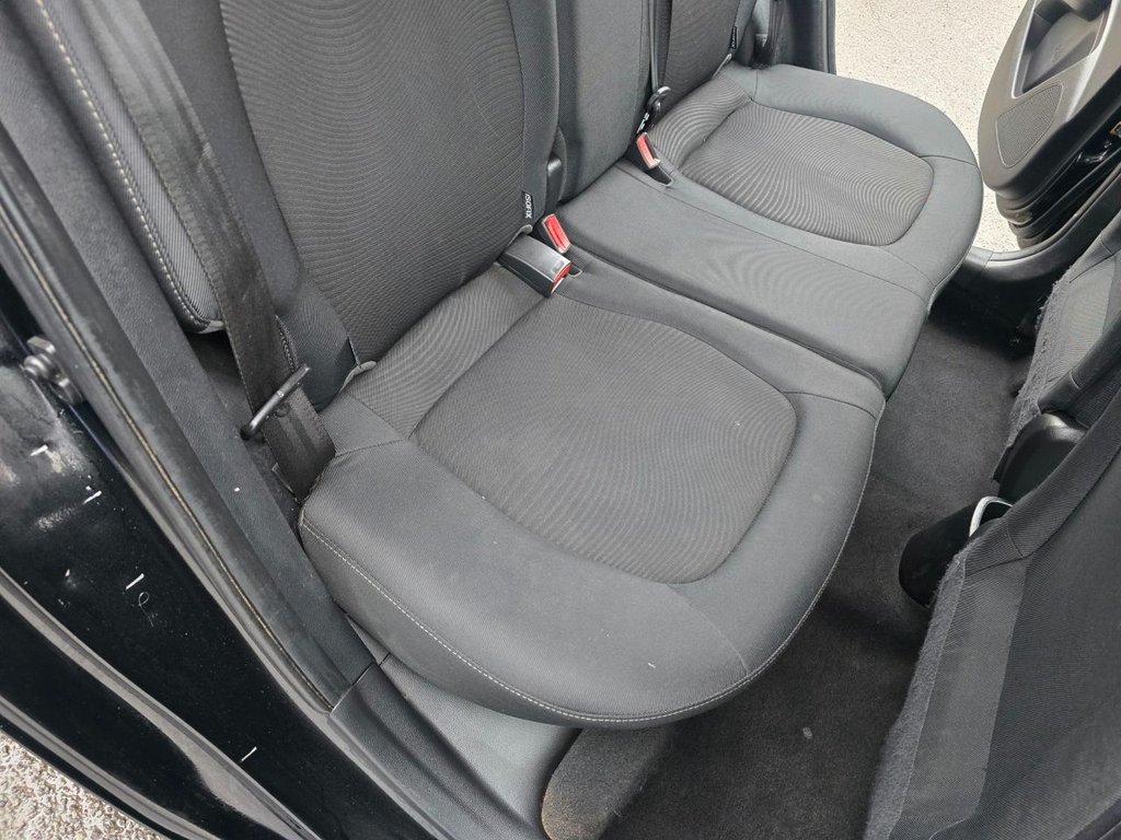 Used Hyundai i10 2018 for sale - 77153160: Photo 43