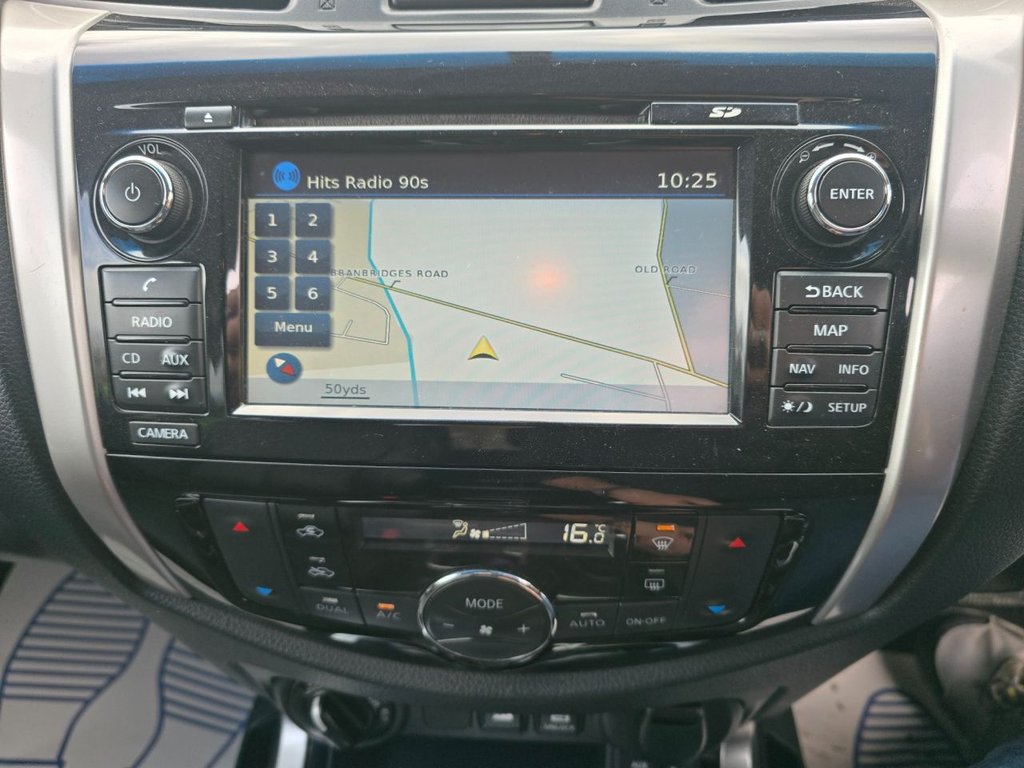 Used Nissan Navara 2018 for sale - 76634978: Photo 21