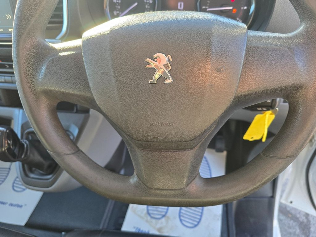 Used Peugeot Expert 2017 for sale - 76962198: Photo 18