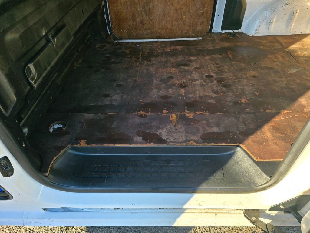 Used Peugeot Expert 2017 for sale - 76962198: Photo 38