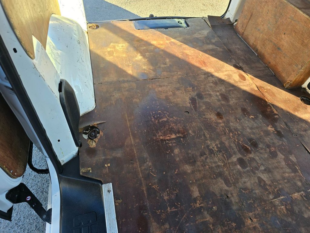 Used Peugeot Expert 2017 for sale - 76962198: Photo 47