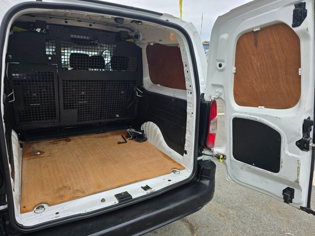 Used Peugeot Partner 2021 for sale - 76634958: Photo 41