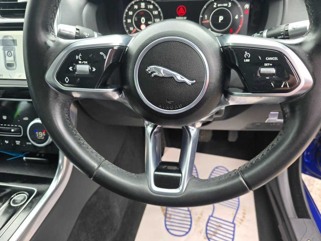 Used Jaguar XE 2019 for sale - 76634897: Photo 19