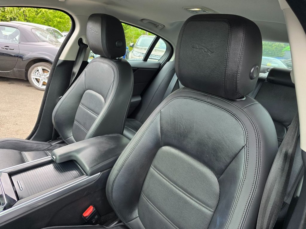 Used Jaguar XE 2019 for sale - 76634897: Photo 32