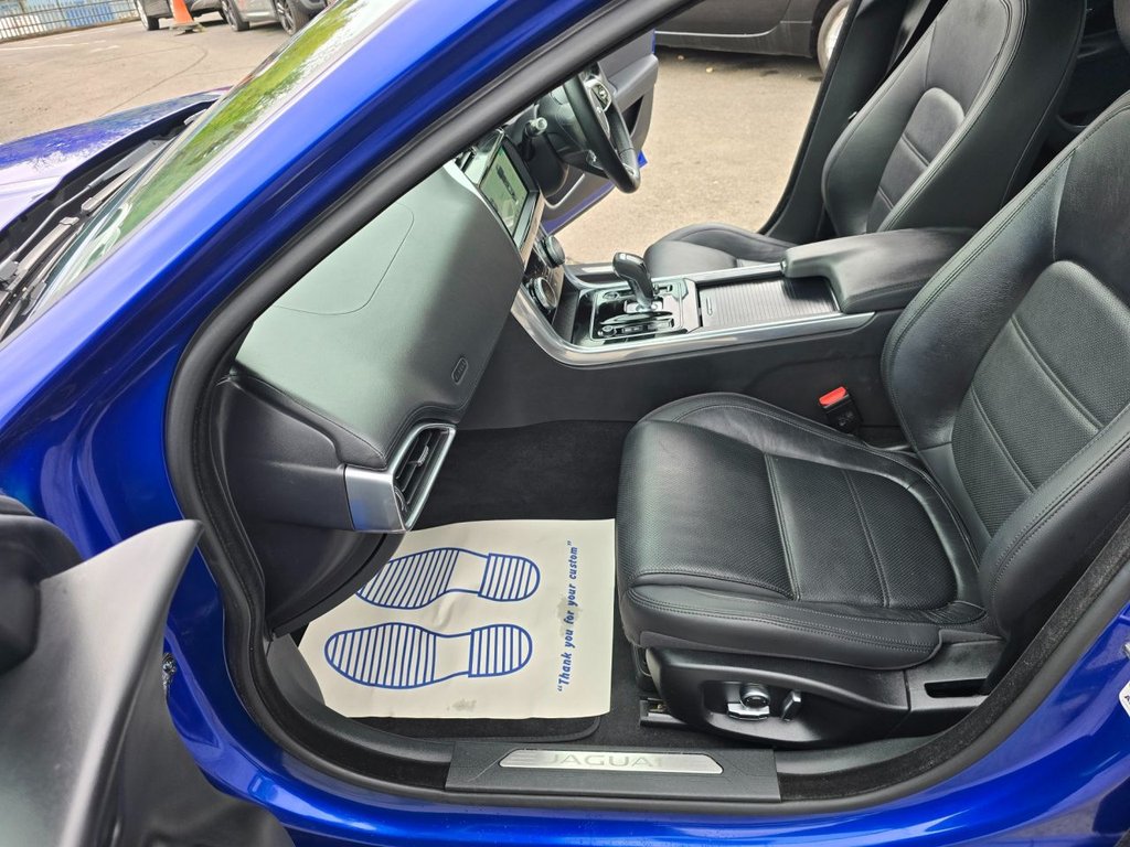 Used Jaguar XE 2019 for sale - 76634897: Photo 34