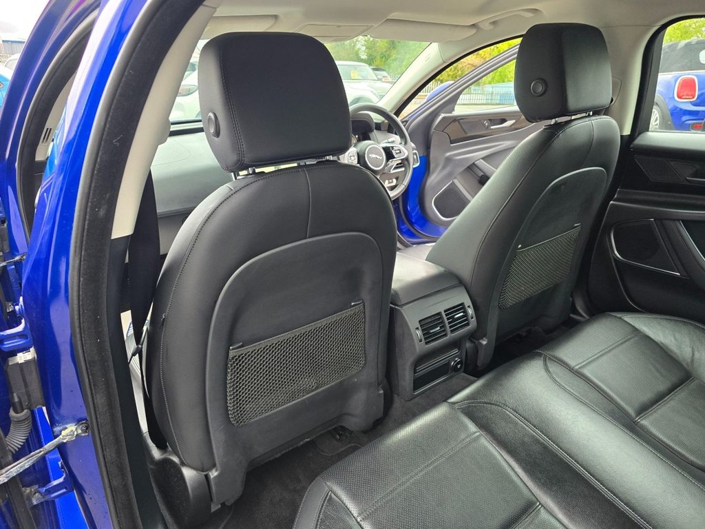 Used Jaguar XE 2019 for sale - 76634897: Photo 36