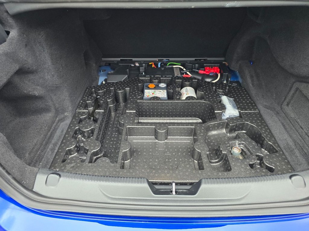 Used Jaguar XE 2019 for sale - 76634897: Photo 48