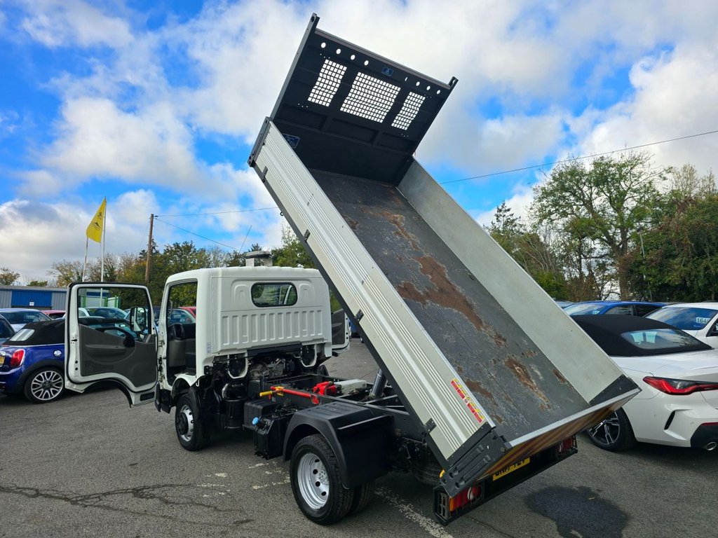Used Nissan Cabstar 2017 for sale - 76740010: Photo 41