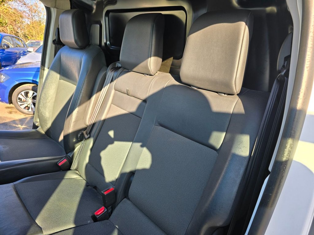 Used Peugeot e-Expert 2021 for sale - 76634826: Photo 21