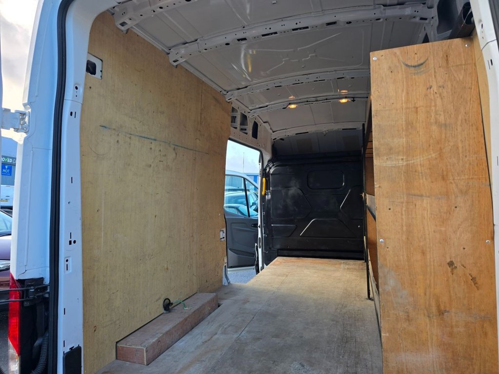 Used Ford Transit 2022 for sale - 76797938: Photo 42