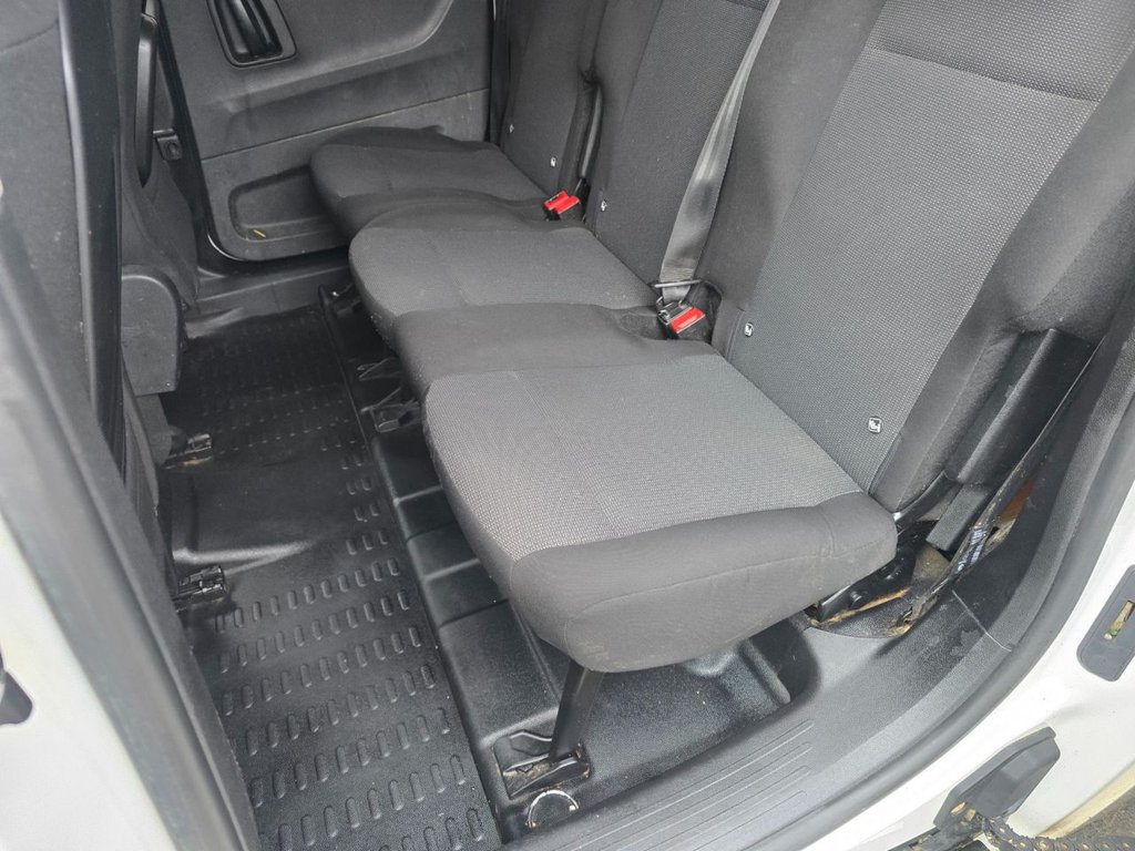 Used Peugeot Partner 2021 for sale - 76634980: Photo 37