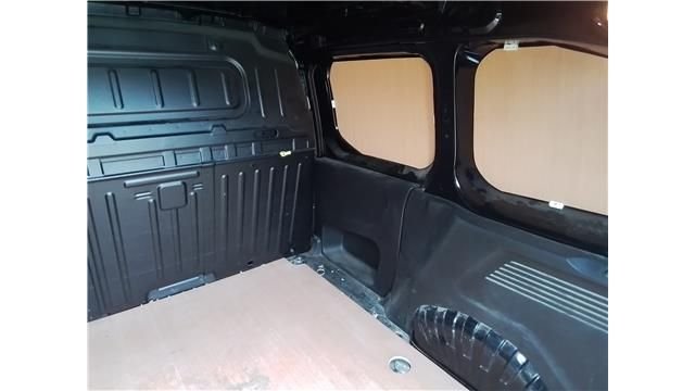 Used Peugeot Partner 2023 for sale - 77880139: Photo 11