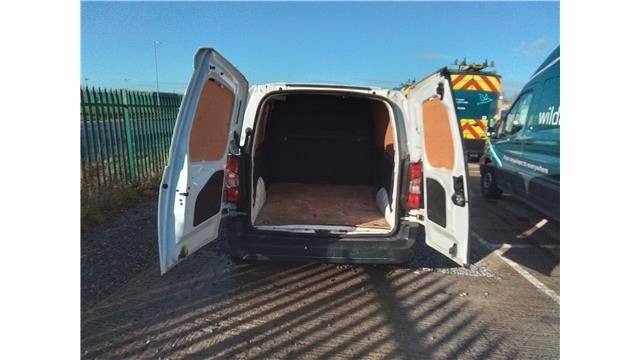 Used Peugeot Partner 2020 for sale - 76660638: Photo 11