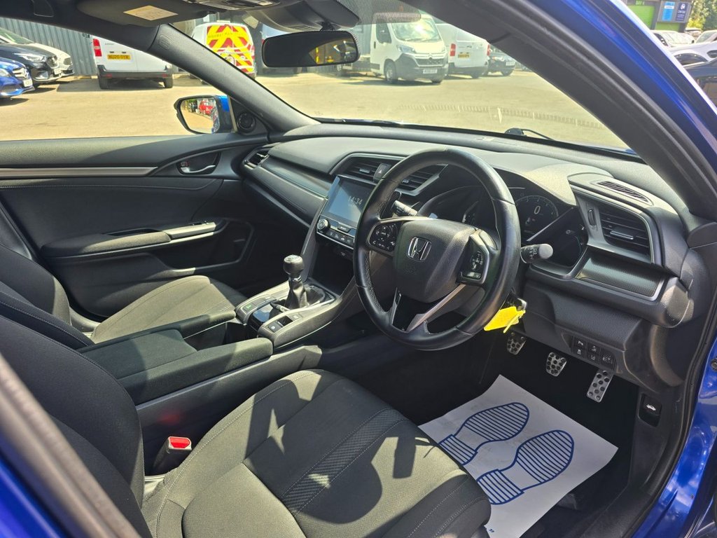 Used Honda Civic 2019 for sale - 76634922: Photo 16