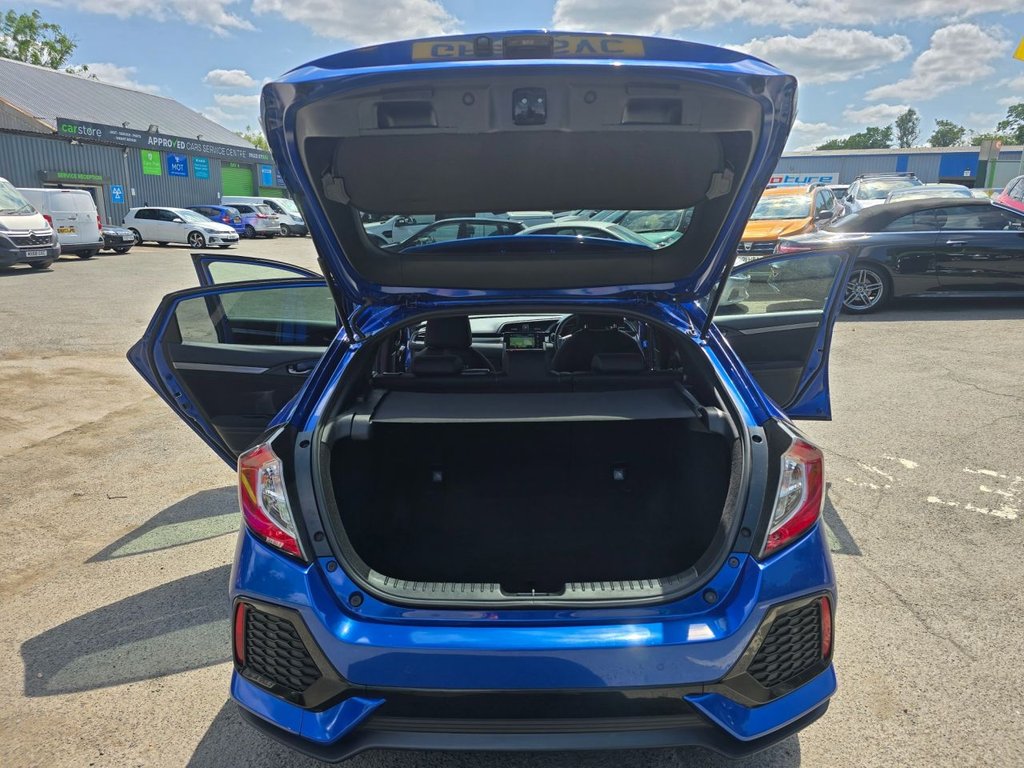 Used Honda Civic 2019 for sale - 76634922: Photo 42