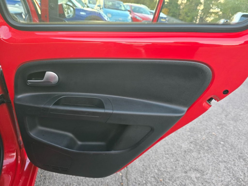 Used Volkswagen up! 2019 for sale - 76634962: Photo 46