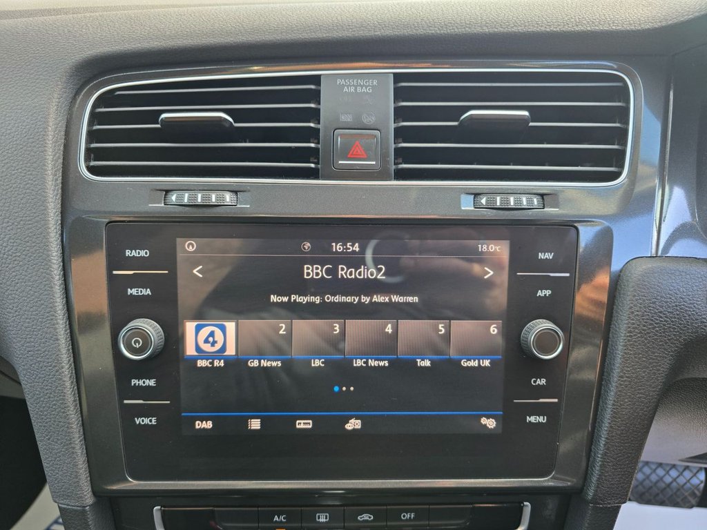 Used Volkswagen Golf 2018 for sale - 76634894: Photo 23