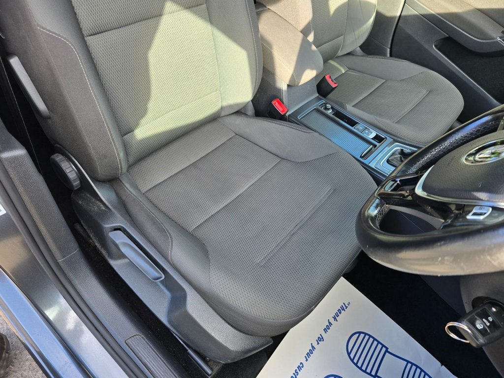 Used Volkswagen Golf 2018 for sale - 76634894: Photo 28