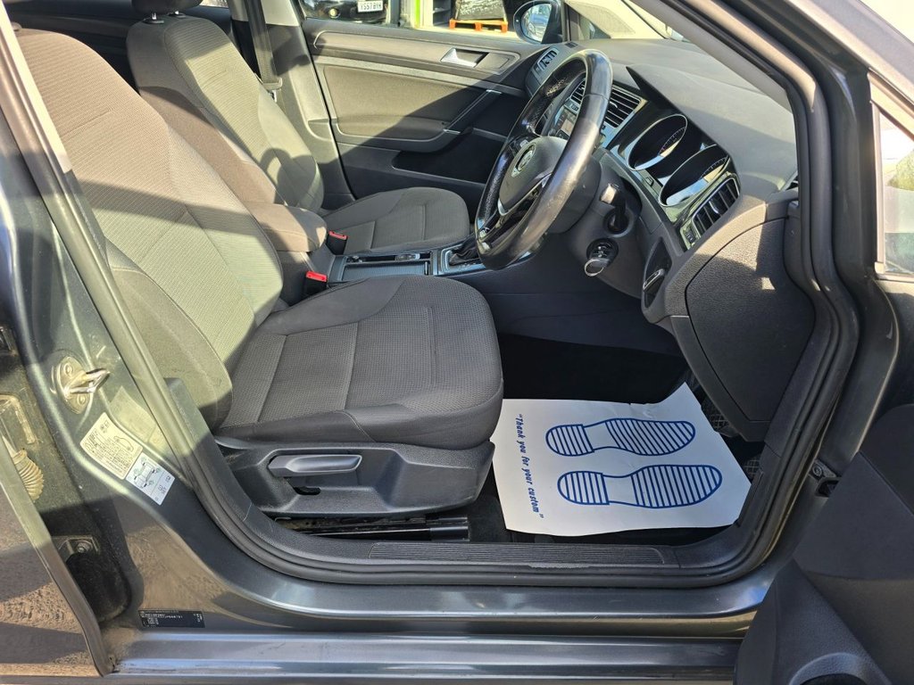 Used Volkswagen Golf 2018 for sale - 76634894: Photo 29