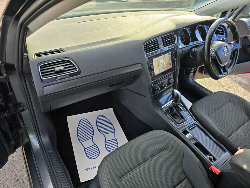 Used Volkswagen Golf 2018 for sale - 76634894: Photo 32