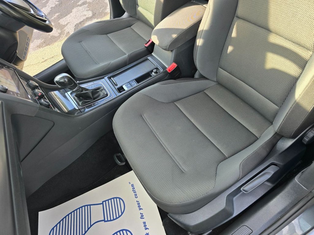 Used Volkswagen Golf 2018 for sale - 76634894: Photo 35