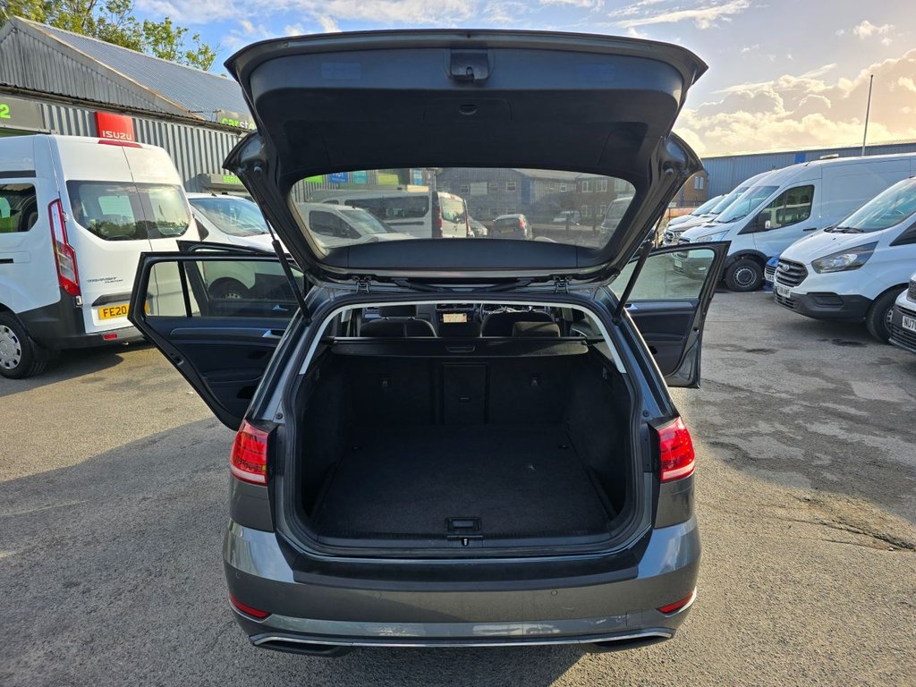 Used Volkswagen Golf 2018 for sale - 76634894: Photo 43