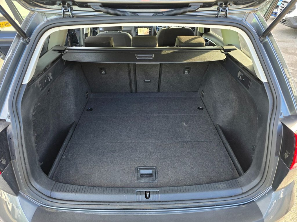 Used Volkswagen Golf 2018 for sale - 76634894: Photo 44