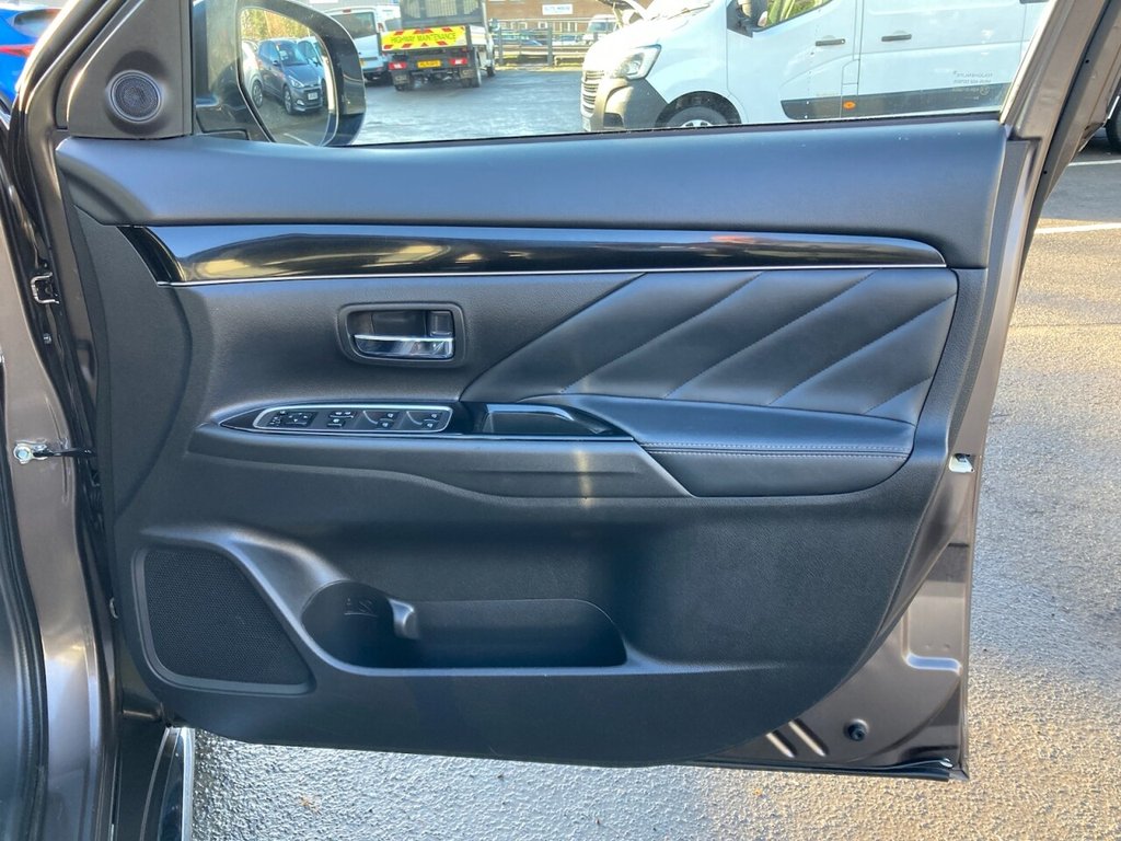 Used Mitsubishi Outlander 2019 for sale - 77212674: Photo 29