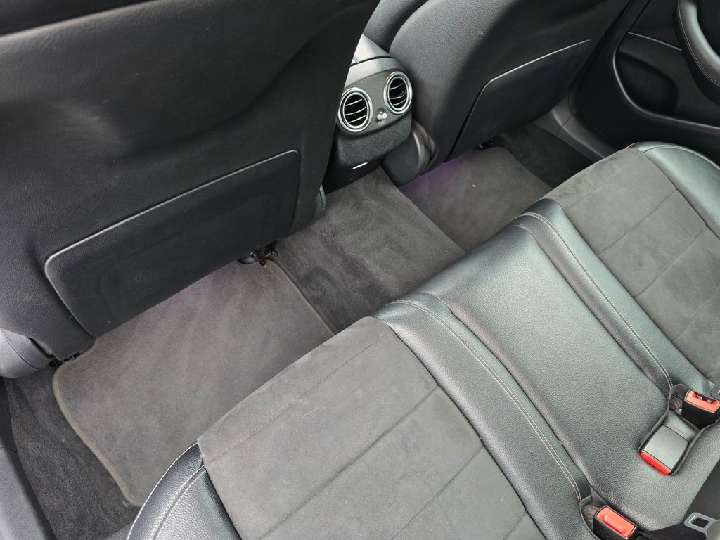 Used Mercedes-Benz E Class 2018 for sale - 76634989: Photo 35