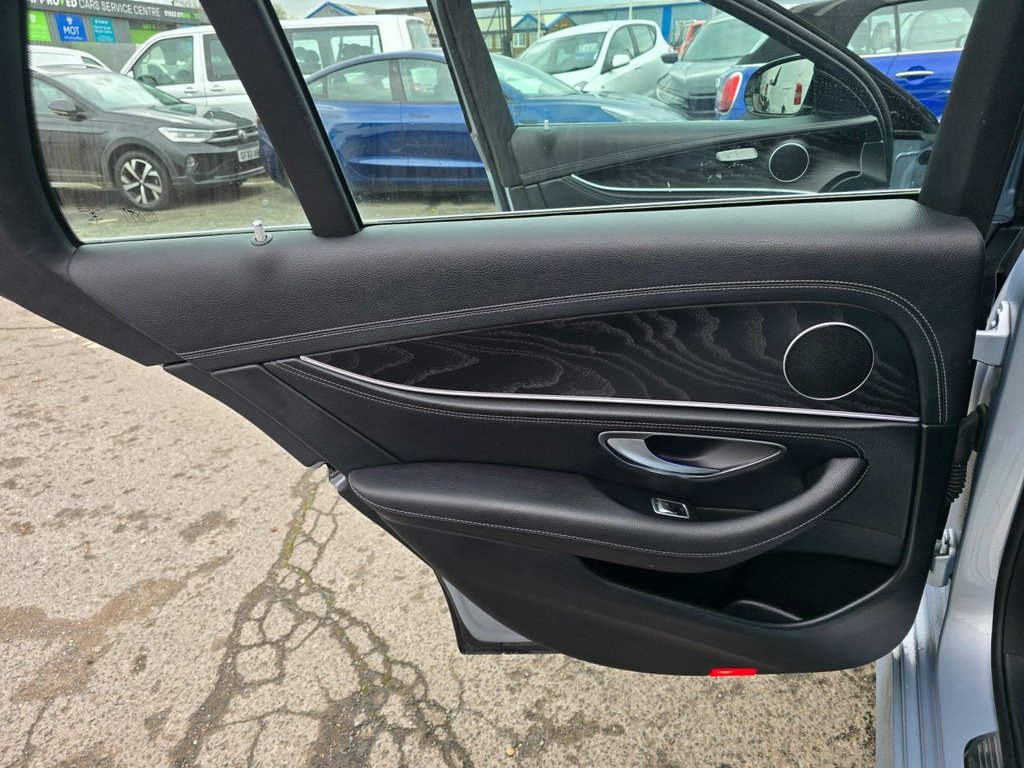 Used Mercedes-Benz E Class 2018 for sale - 76634989: Photo 39