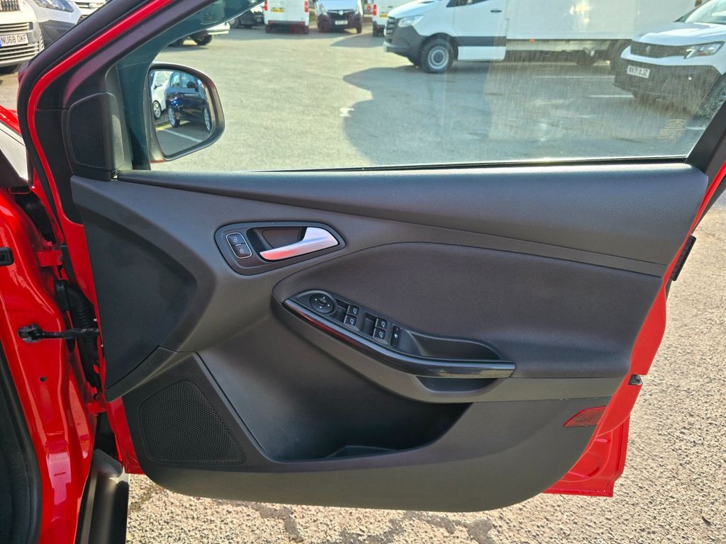 Used Ford Focus 2015 for sale - 76634923: Photo 27