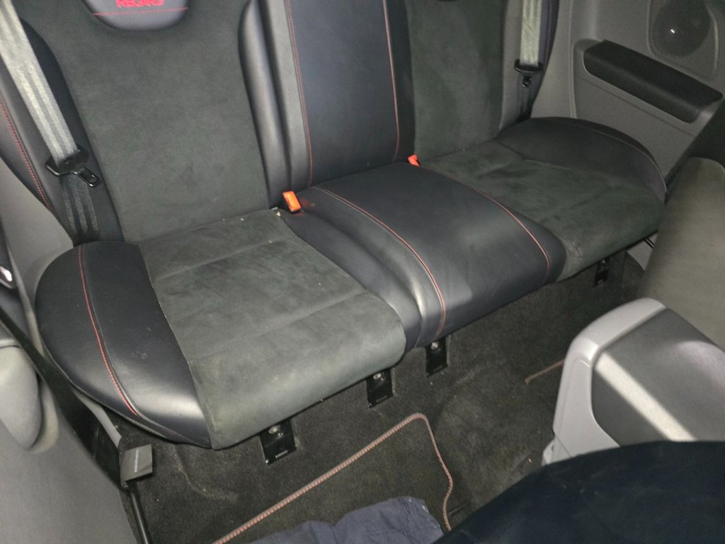 Used Ford Focus 2010 for sale - 76634839: Photo 35