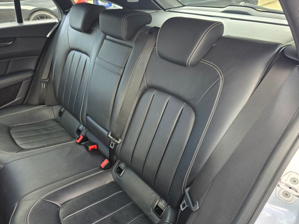 Used Mercedes-Benz CLS 2014 for sale - 76634821: Photo 39