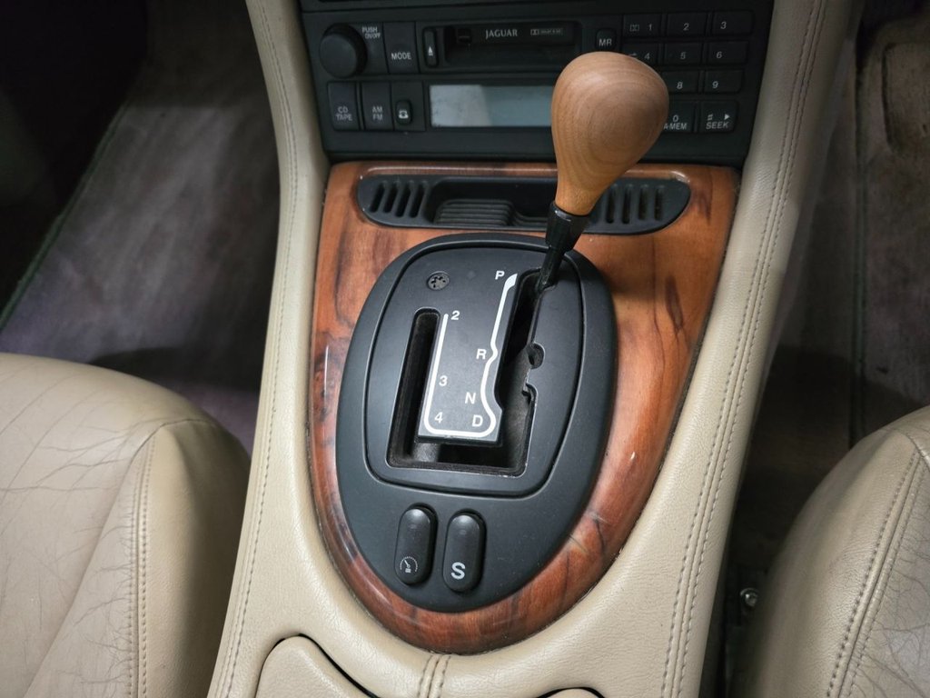 Used Jaguar XJR-S 2000 for sale - 76634824: Photo 21