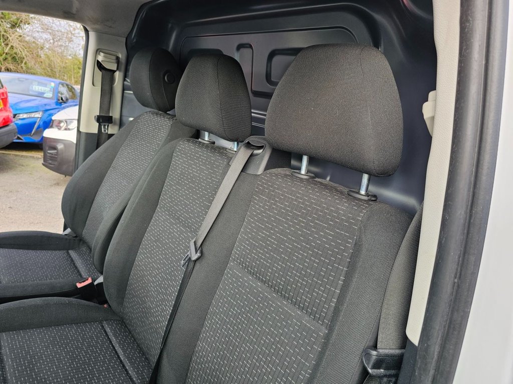 Used Mercedes-Benz Vito 2021 for sale - 77227127: Photo 27