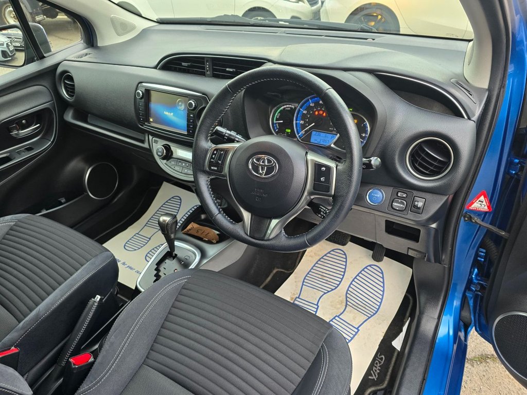 Used Toyota Yaris 2015 for sale - 76632051: Photo 15