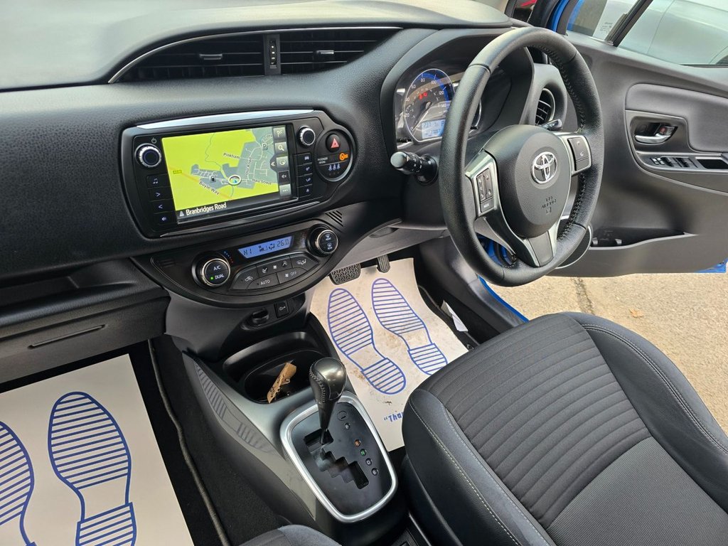 Used Toyota Yaris 2015 for sale - 76632051: Photo 28