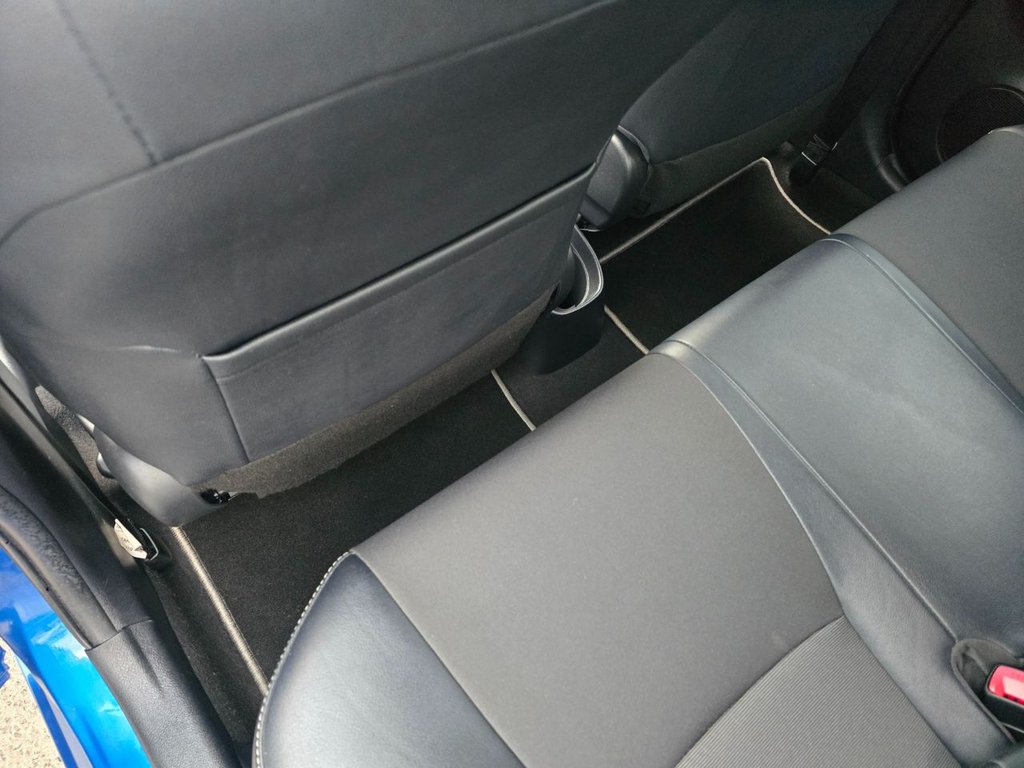 Used Toyota Yaris 2015 for sale - 76632051: Photo 34