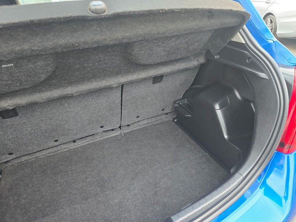 Used Toyota Yaris 2015 for sale - 76632051: Photo 43