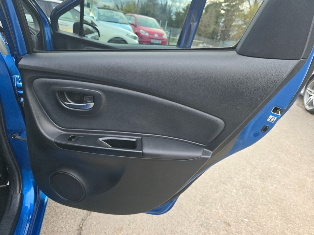 Used Toyota Yaris 2015 for sale - 76632051: Photo 47