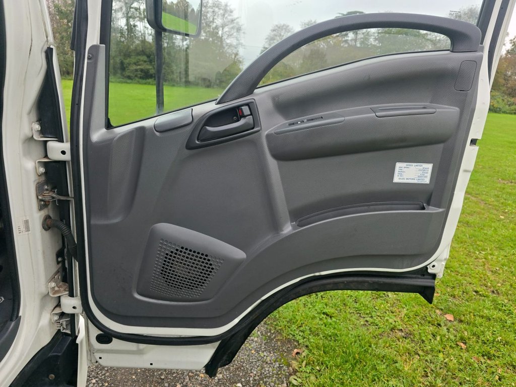 Used Isuzu Forward 2016 for sale - 76634970: Photo 32