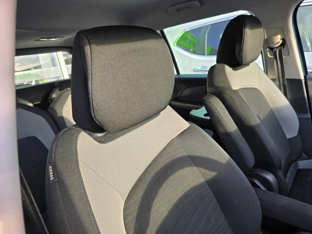 Used Citroen C4 Grand Picasso 2016 for sale - 76634899: Photo 10