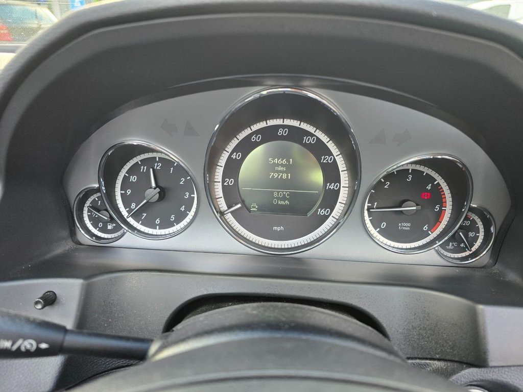 Used Mercedes-Benz E Class 2013 for sale - 76654771: Photo 21