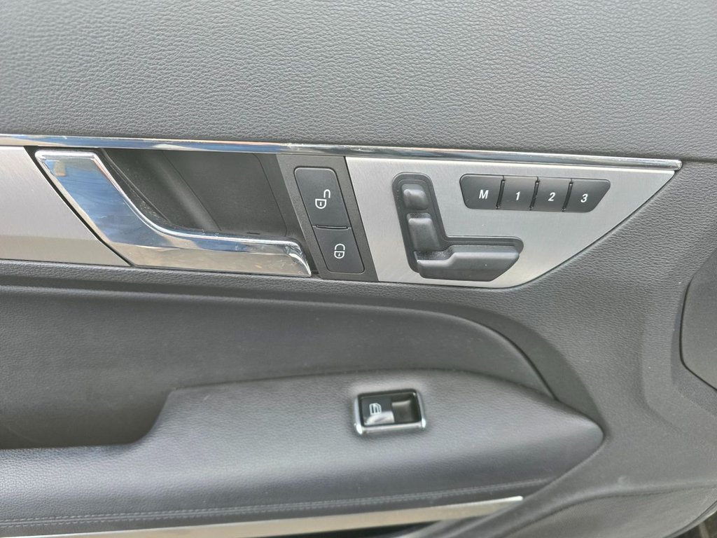 Used Mercedes-Benz E Class 2013 for sale - 76654771: Photo 38