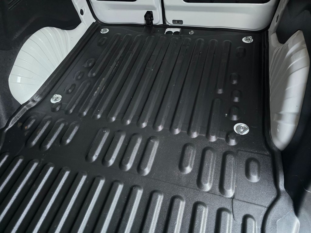 Used Toyota ProAce 2024 for sale - 76631878: Photo 37