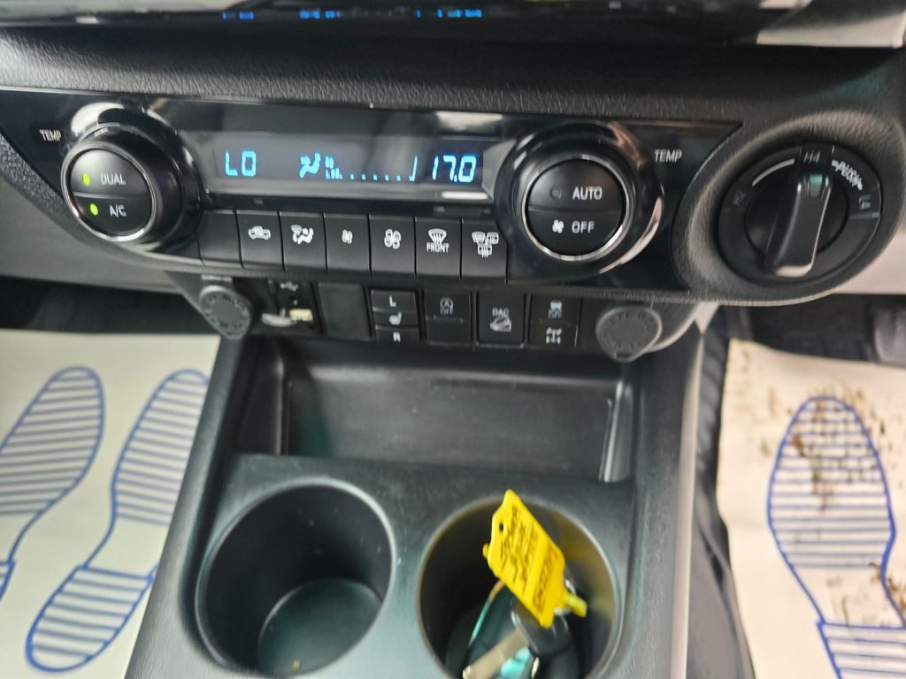 Used Toyota Hilux 2022 for sale - 76634928: Photo 23