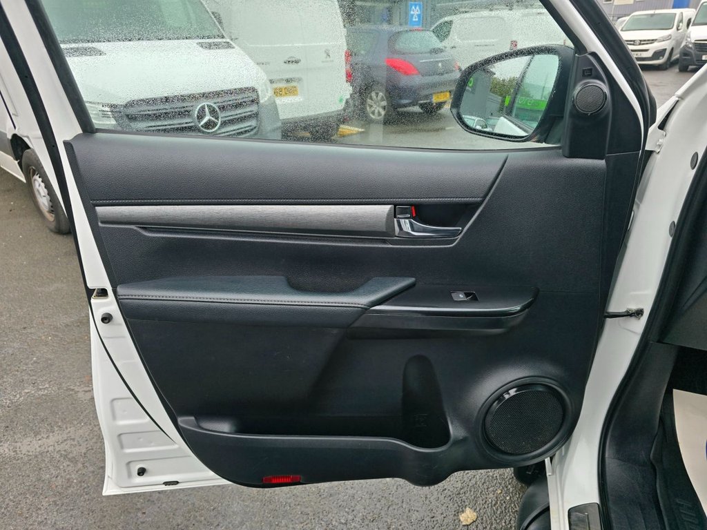Used Toyota Hilux 2022 for sale - 76634928: Photo 35